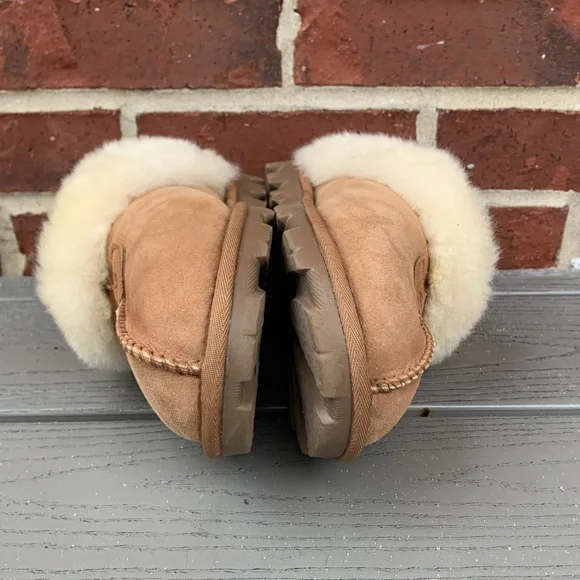 UGG Coquette Shearling Lined Slippers - Picture 9 of 12